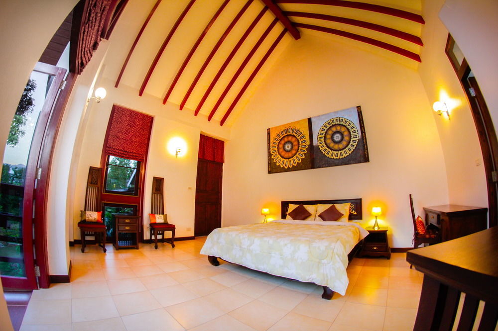 Hotel Baan Saleepai Extérieur photo